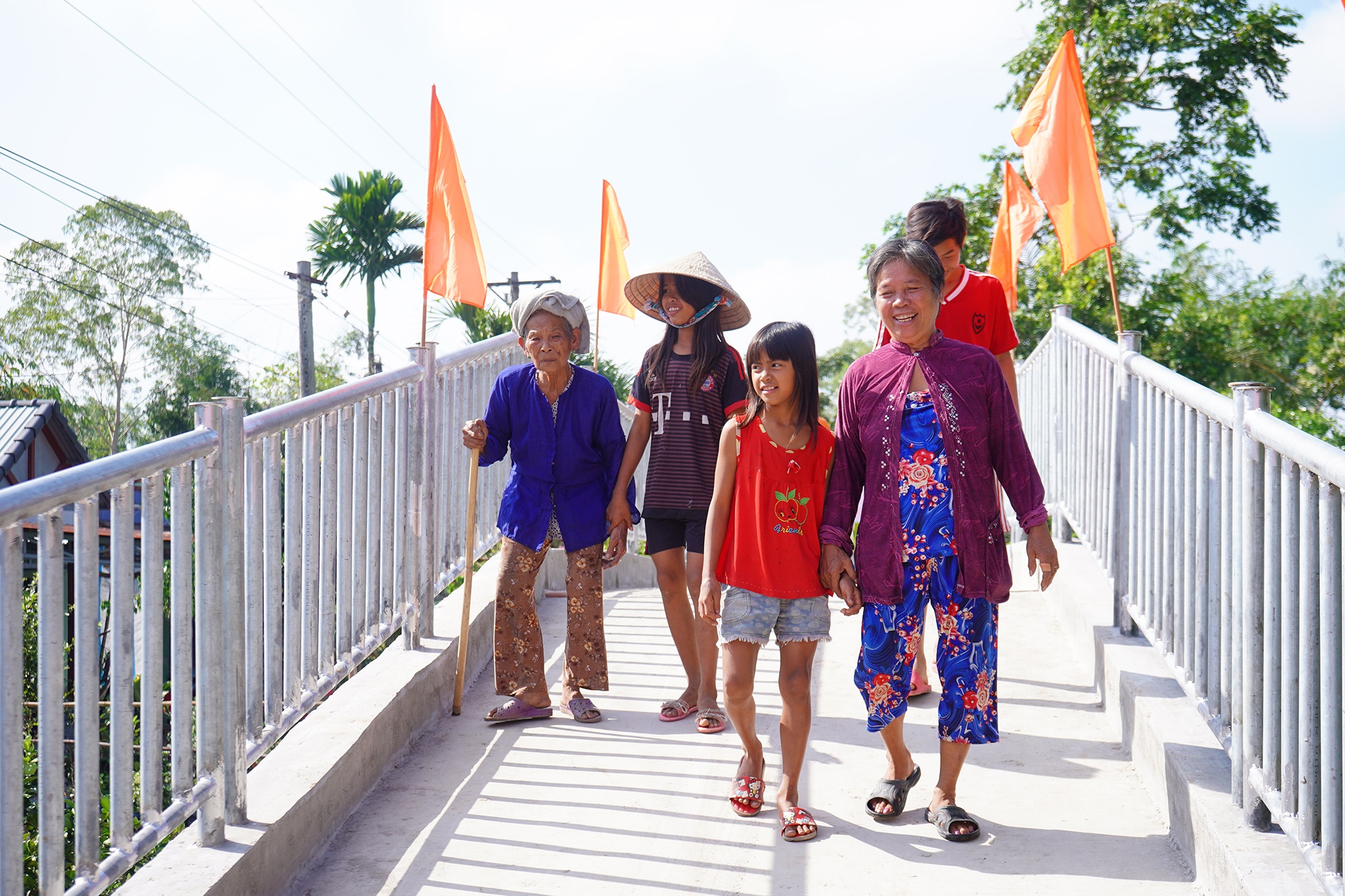 Khang Phat - chiec cau uom mam nhung giac mo hinh anh