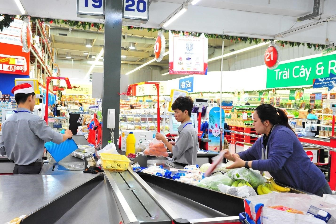 MM Mega Market tuyen gan 1.600 nhan vien thoi vu hinh anh