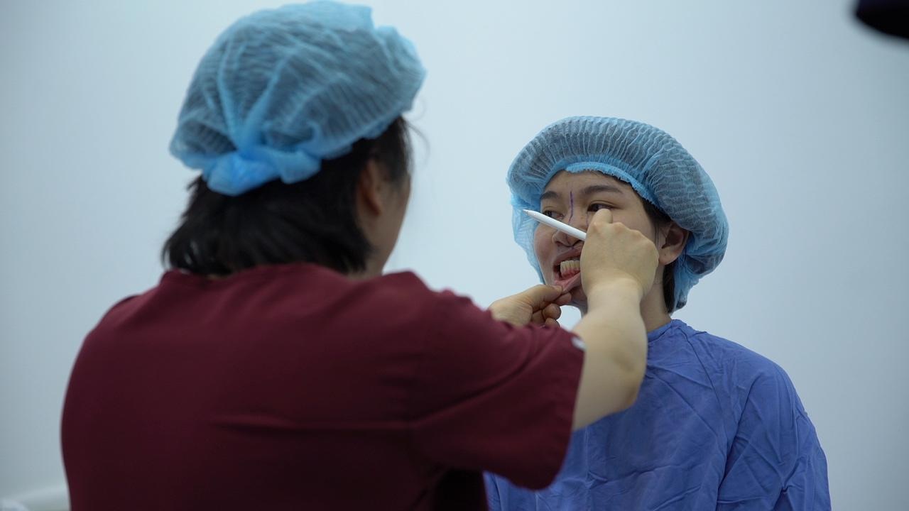 Tai sinh nhan sac anh 3