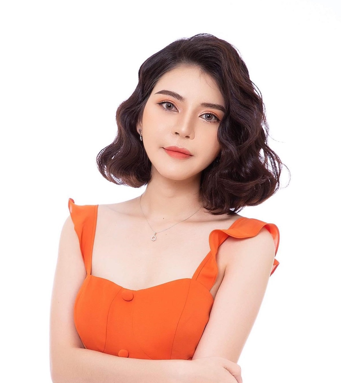 Tai sinh nhan sac anh 6