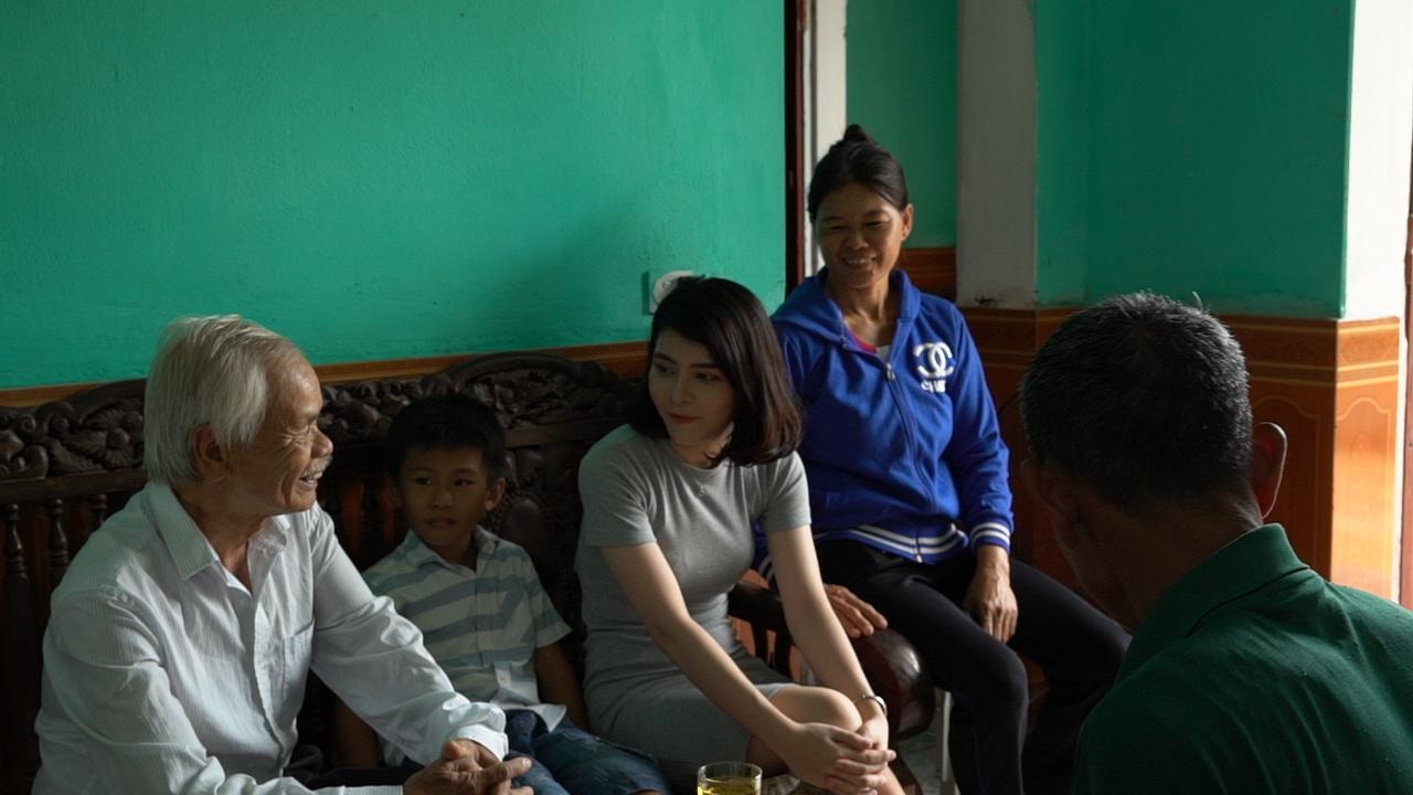 Tai sinh nhan sac anh 7