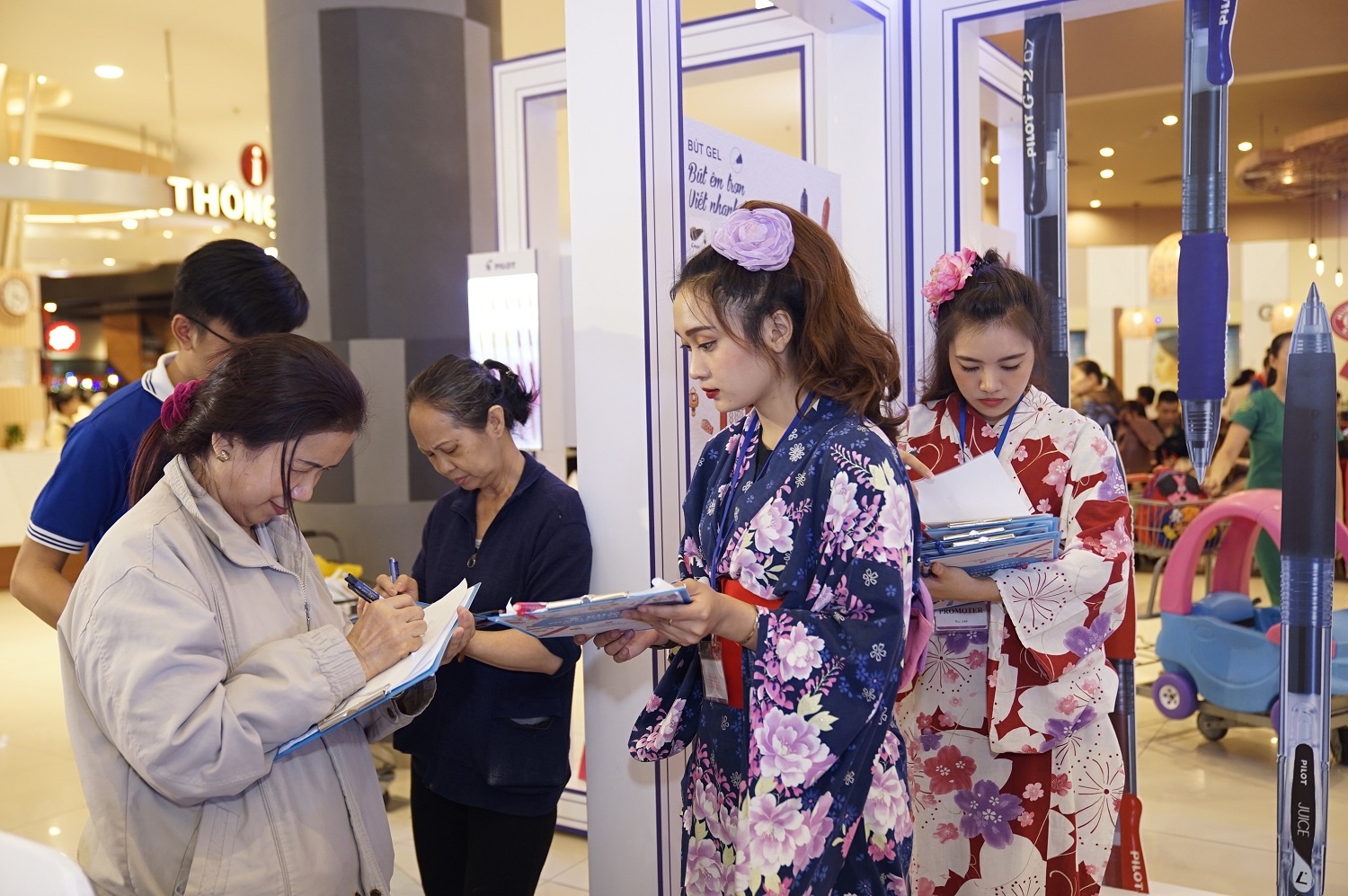 but tram tuoi Nhat Ban anh 2