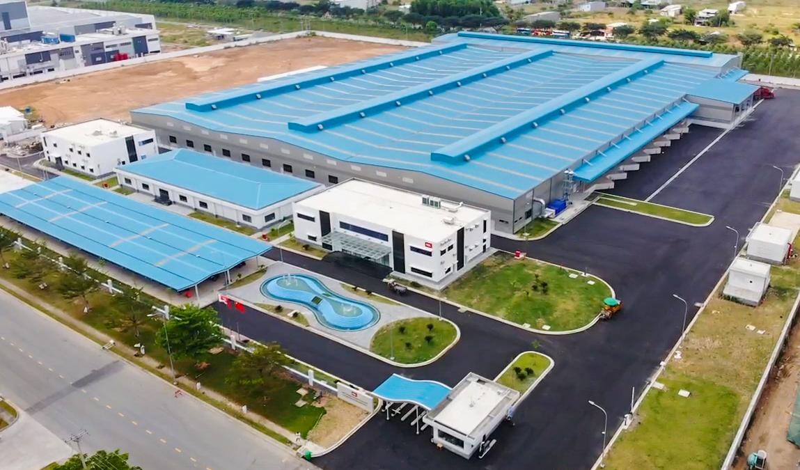 Nha may tich hop cong nghe cao cua TCL di vao hoat dong hinh anh