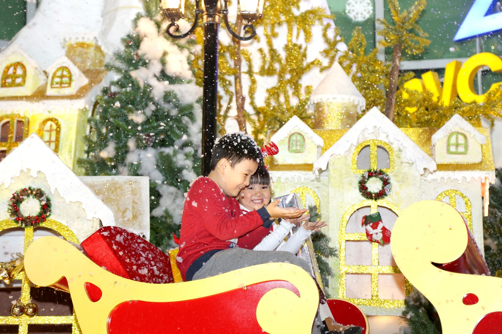 Trai nghiem Giang sinh cua 'chau Au thu nho' giua long Ha Noi hinh anh