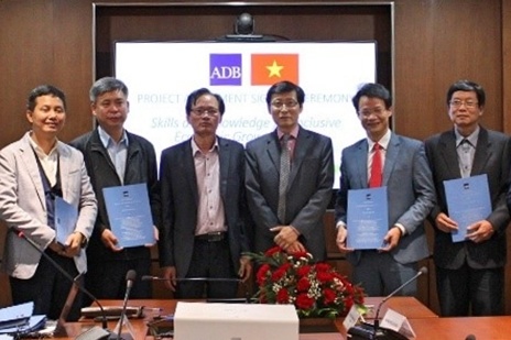 16 truong thu huong du an nang cao kien thuc cho tang truong kinh te hinh anh