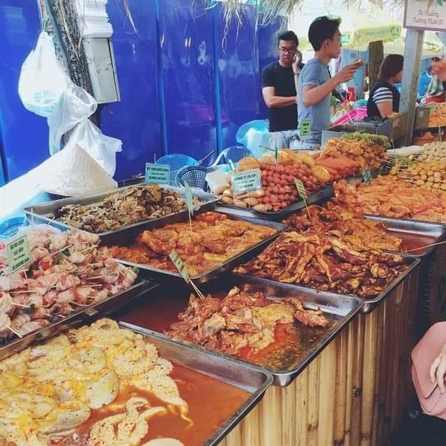 Hội chợ mua sắm, ẩm thực hàng Việt Nam - Thái Lan ảnh 3 Hoi cho mua sam, am thuc hang Viet Nam - Thai Lan anh 3