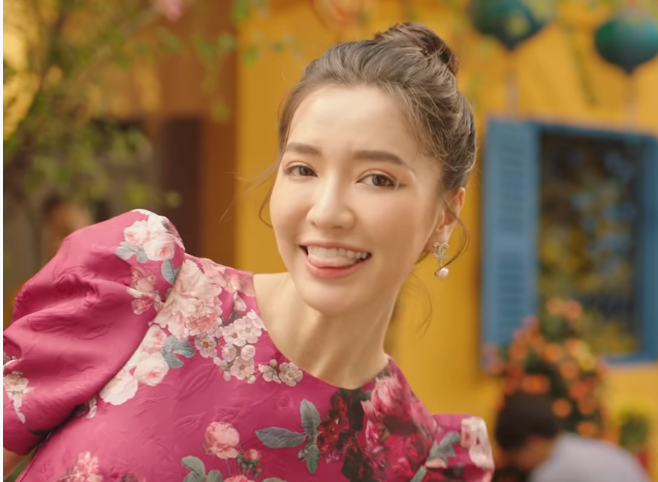 Vua ra mat, MV chao tet cua Bich Phuong da len top trending hinh anh