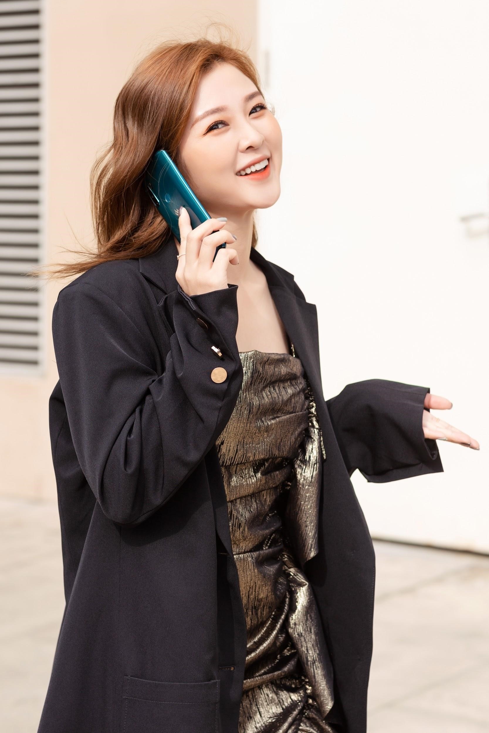 Vsmart Active 3 anh 3