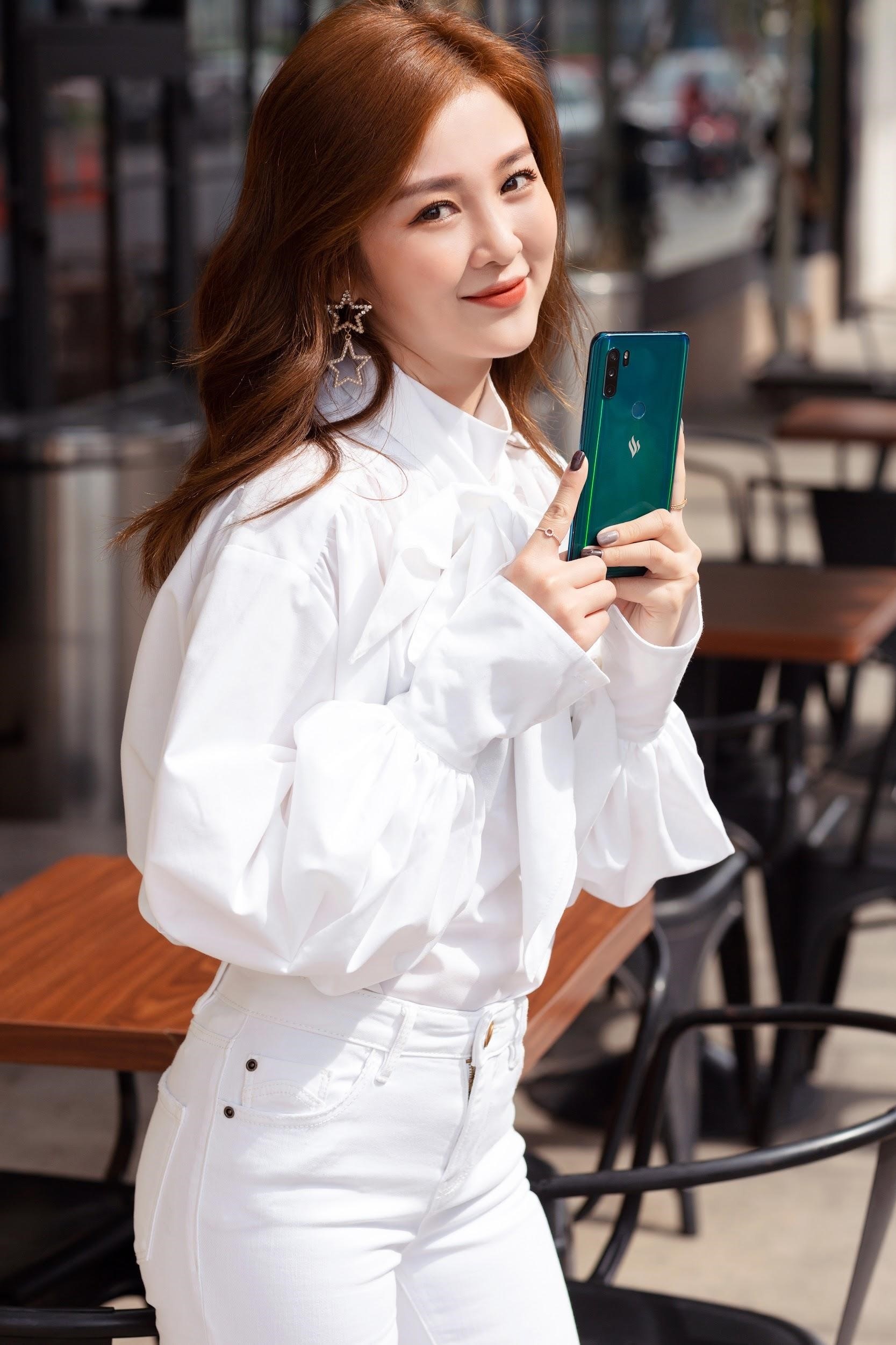 Vsmart Active 3 anh 4