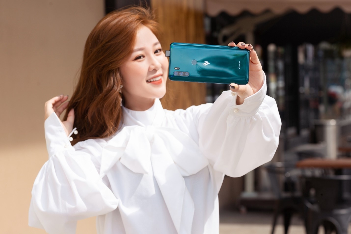 Vsmart Active 3 so huu camera pop-up, gia tu 4,49 trieu hinh anh