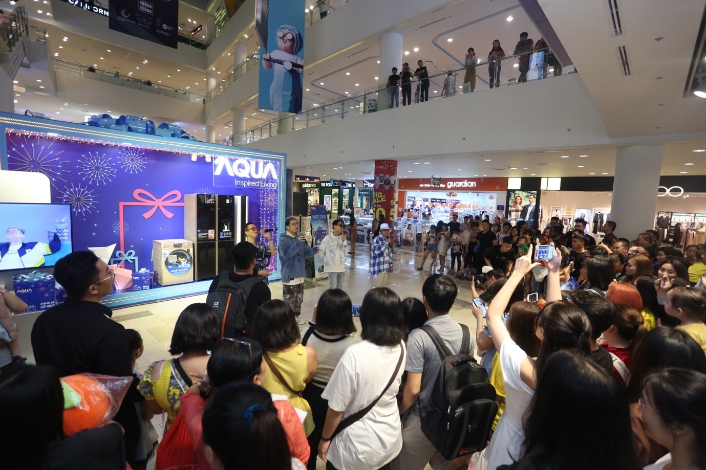 Aqua Việt Nam ảnh 1 Aqua Viet Nam anh 1