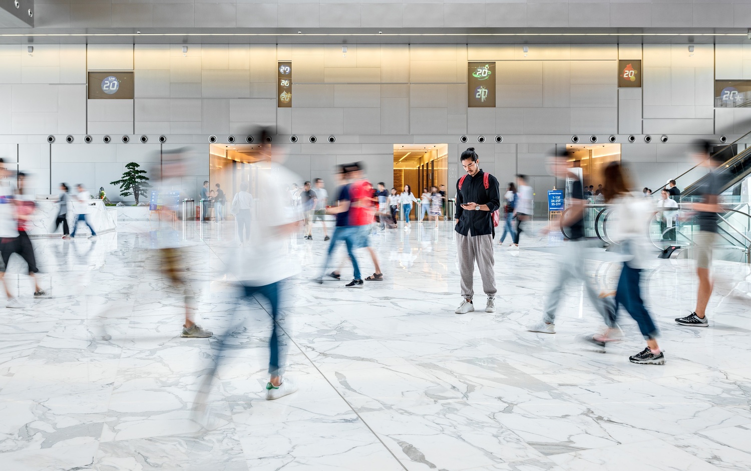 Schindler Viet Nam anh 1