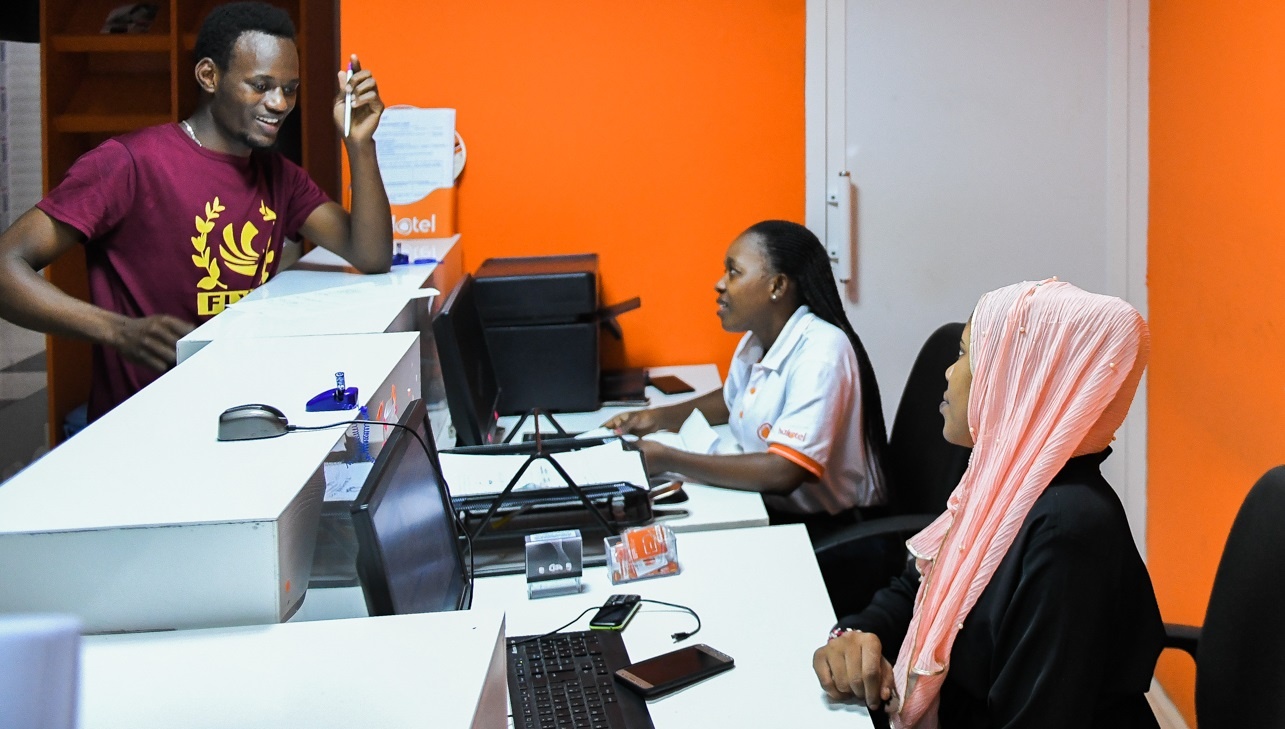 Viettel tang truong gap 2 lan trung binh vien thong the gioi hinh anh