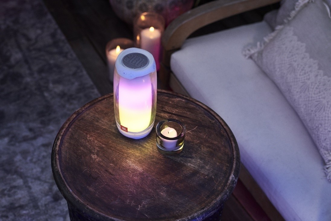 JBL ra mat loa Pulse 4 va Flip 5, dat chuan chong nuoc IPX7 hinh anh