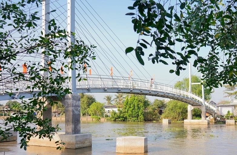 Cay cau 87 m khanh thanh, cai thien doi song cua 900 ho dan Tien Giang hinh anh