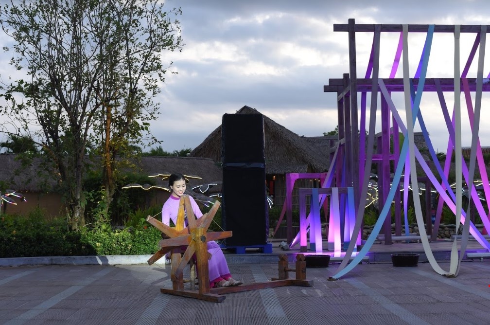 Cong vien An tuong Hoi An anh 4