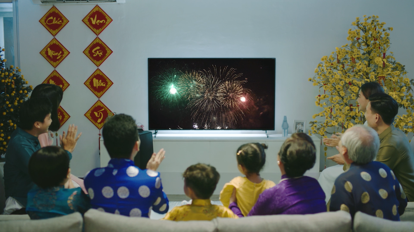 TV QLED Samsung kho phim 4K hap dan anh 2