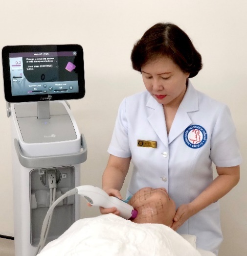 tham my noi khoa anh 2