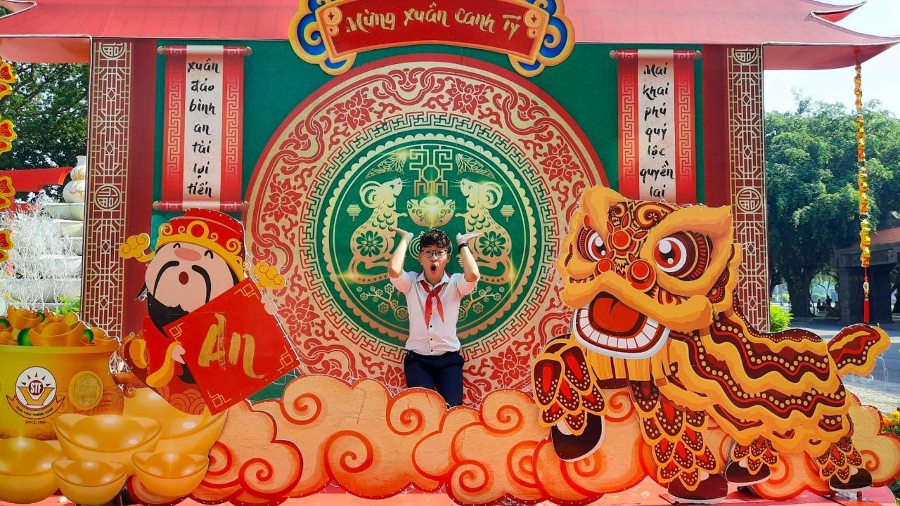 Tet Canh Ty, phuc loc nhu y tai Suoi Tien hinh anh