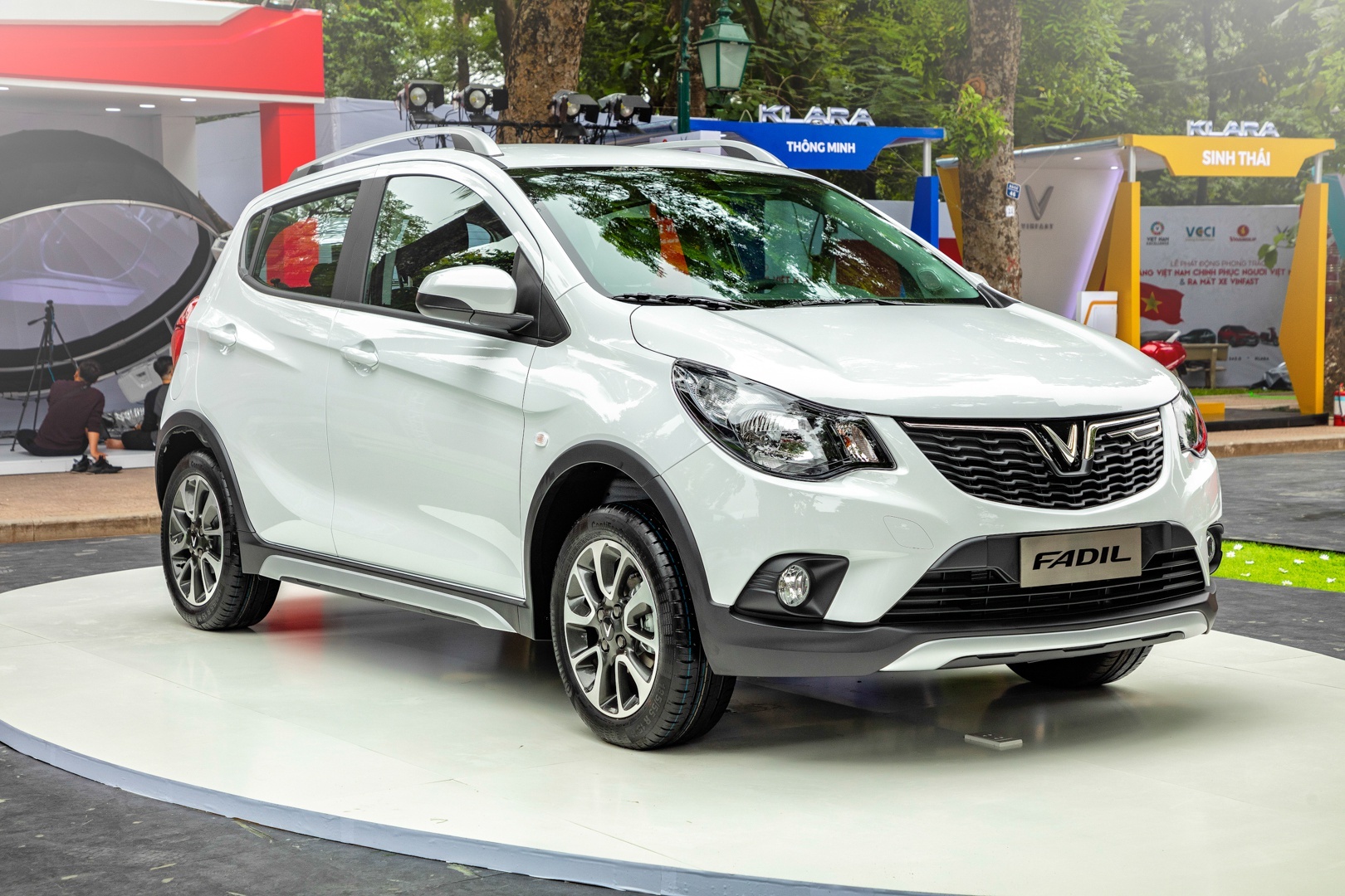 Fadil,  Klara S anh 2