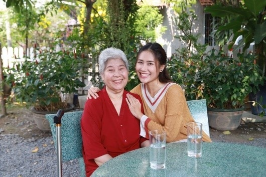 Caryn ảnh 2 Caryn anh 2