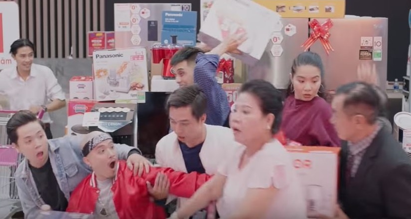 Dan mang ru nhau toi Nguyen Kim sam Tet hinh anh