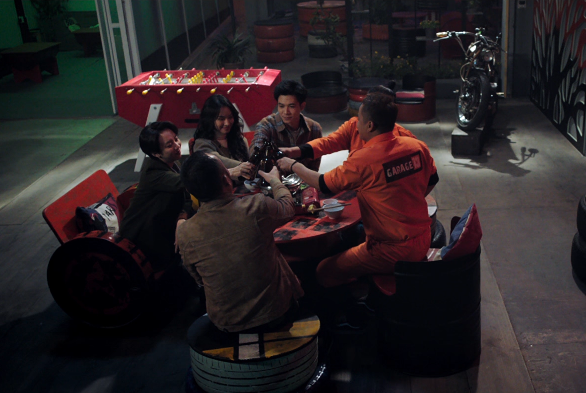 Chi Muoi Ba: Ba ngay sinh tu anh 1