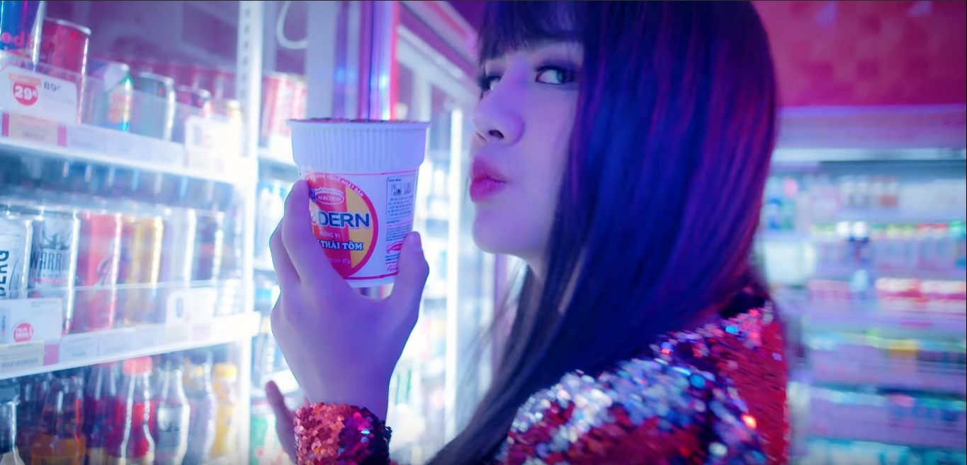 Duy Khanh cua do trai dep bang ban hit 'Simple love' va mi ly hinh anh