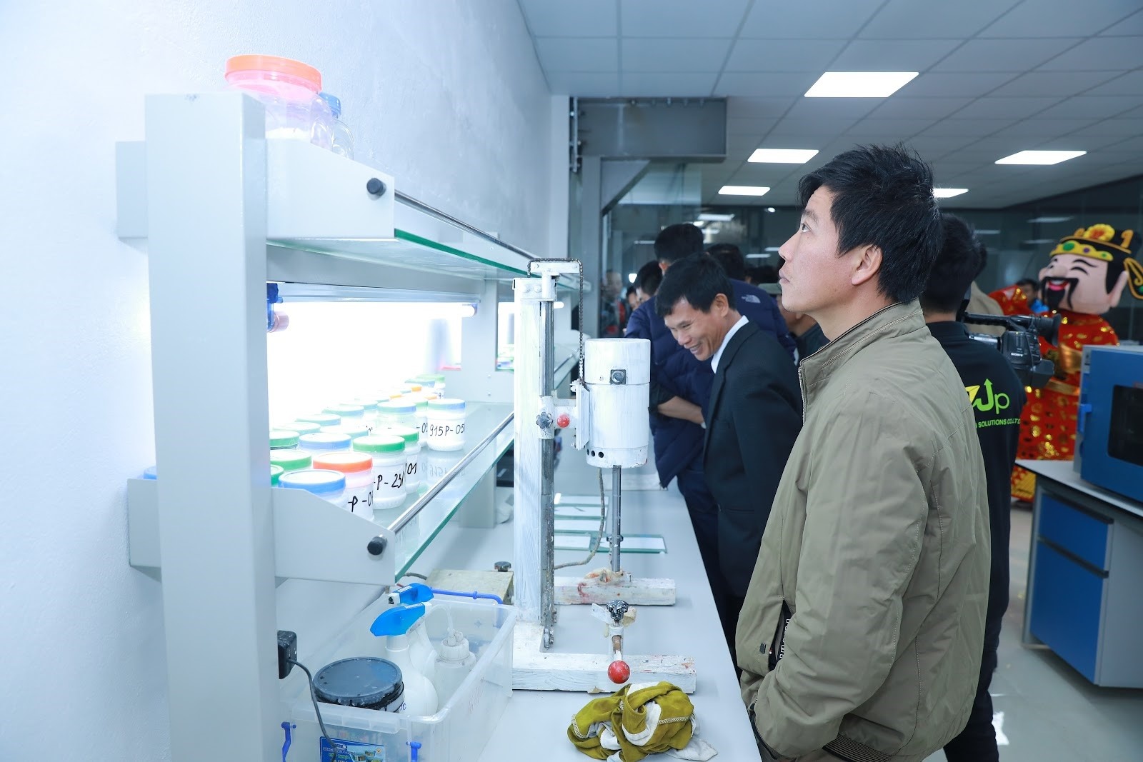 Inno Paints vinh danh cac nha phan phoi tieu bieu khu vuc mien Bac hinh anh