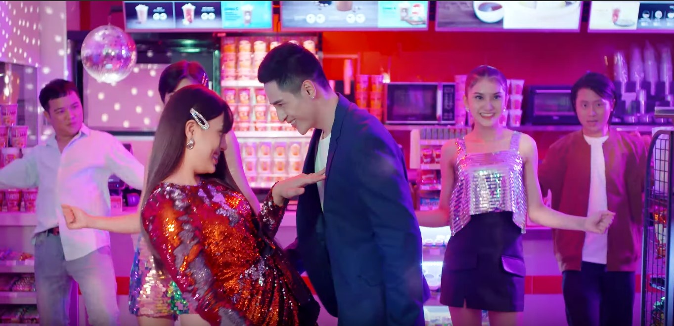 Ban mi ly chua lau, Duy Khanh da cung trai dep vi vu Phu Quoc hinh anh