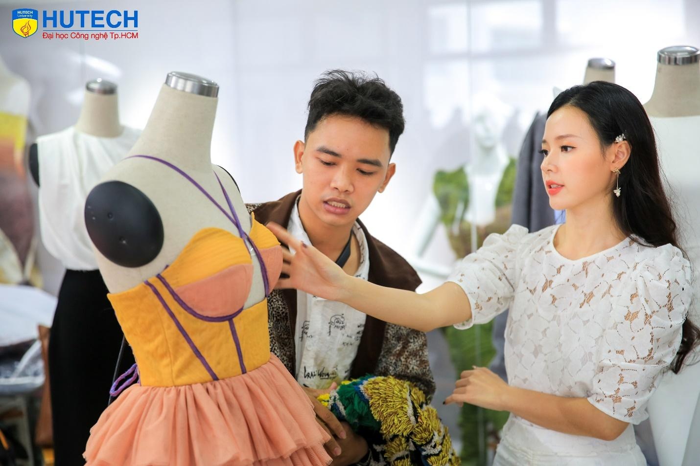 Let’s Shine 2gether ảnh 2 Let’s Shine 2gether anh 2