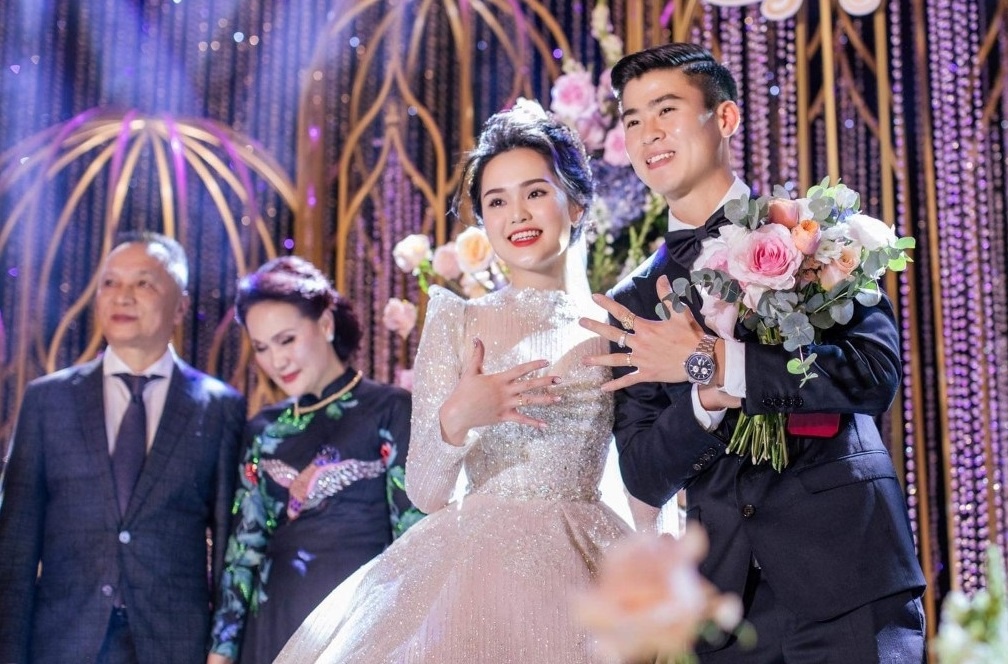 NTK Phuong Linh he lo gia tri that vay cuoi chinh cua vo Duy Manh hinh anh