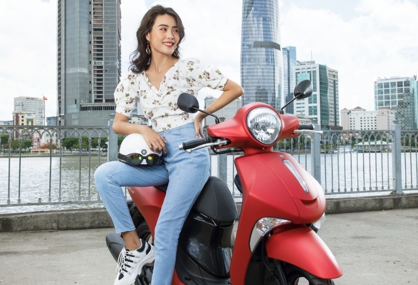 Mua xe Yamaha Janus va FreeGo, nhan smartphone gan 3 trieu dong hinh anh