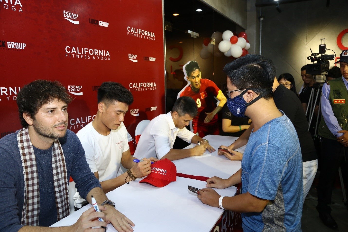 California Fitness & Yoga anh 1