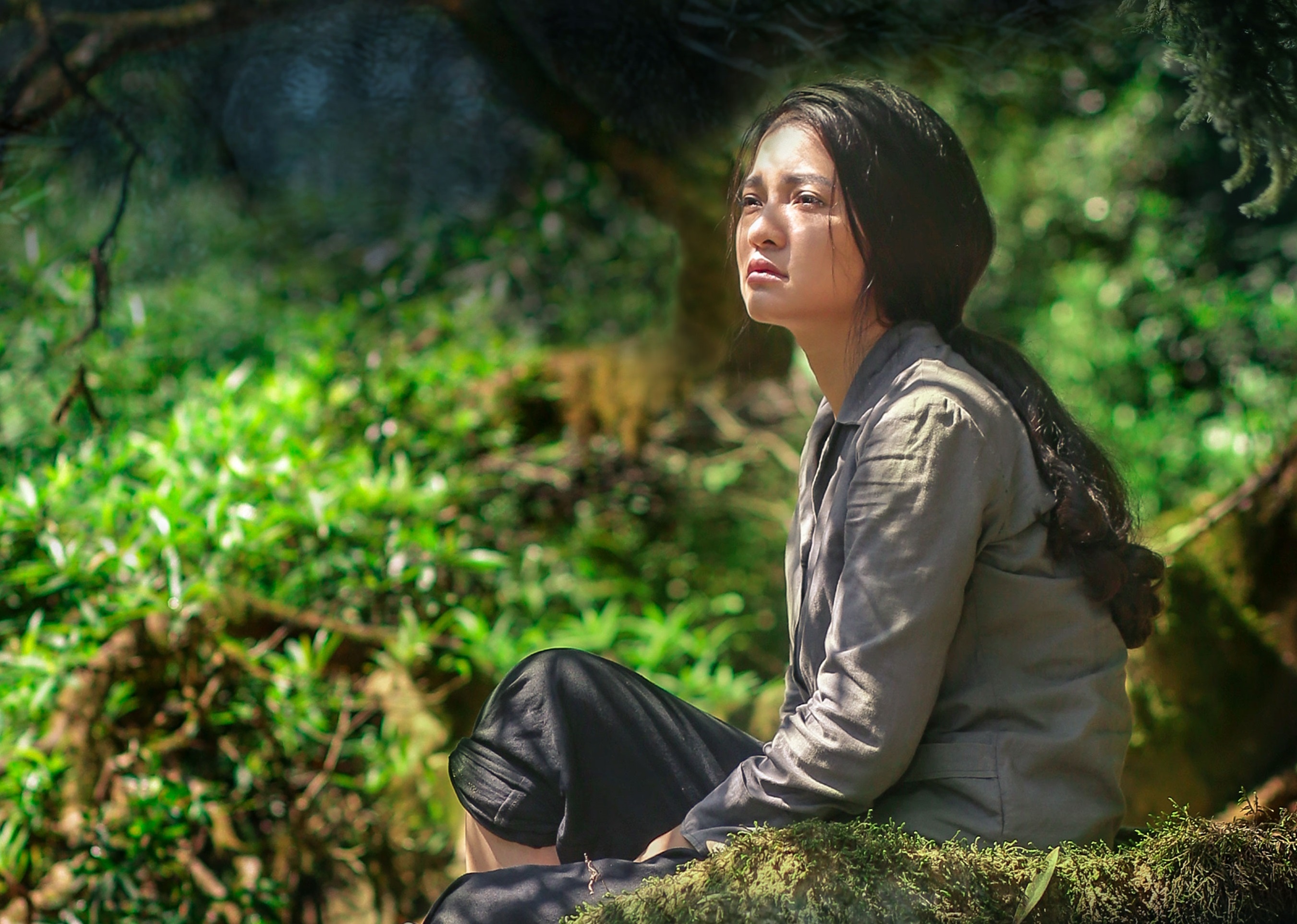 'Truyen thuyet ve quan tien' tung trailer bi an, kich tinh hinh anh
