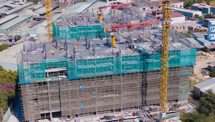 Bat dong san tren cung duong lon tang nhiet hinh anh