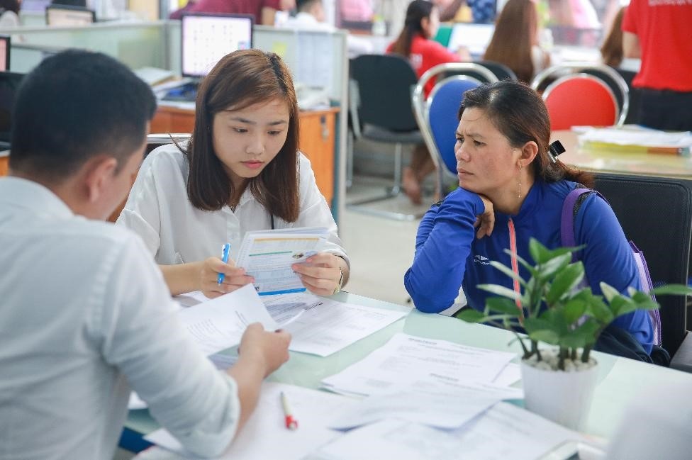 Phong dich Covid-19, nha truong to chuc tu van tuyen sinh truc tuyen hinh anh