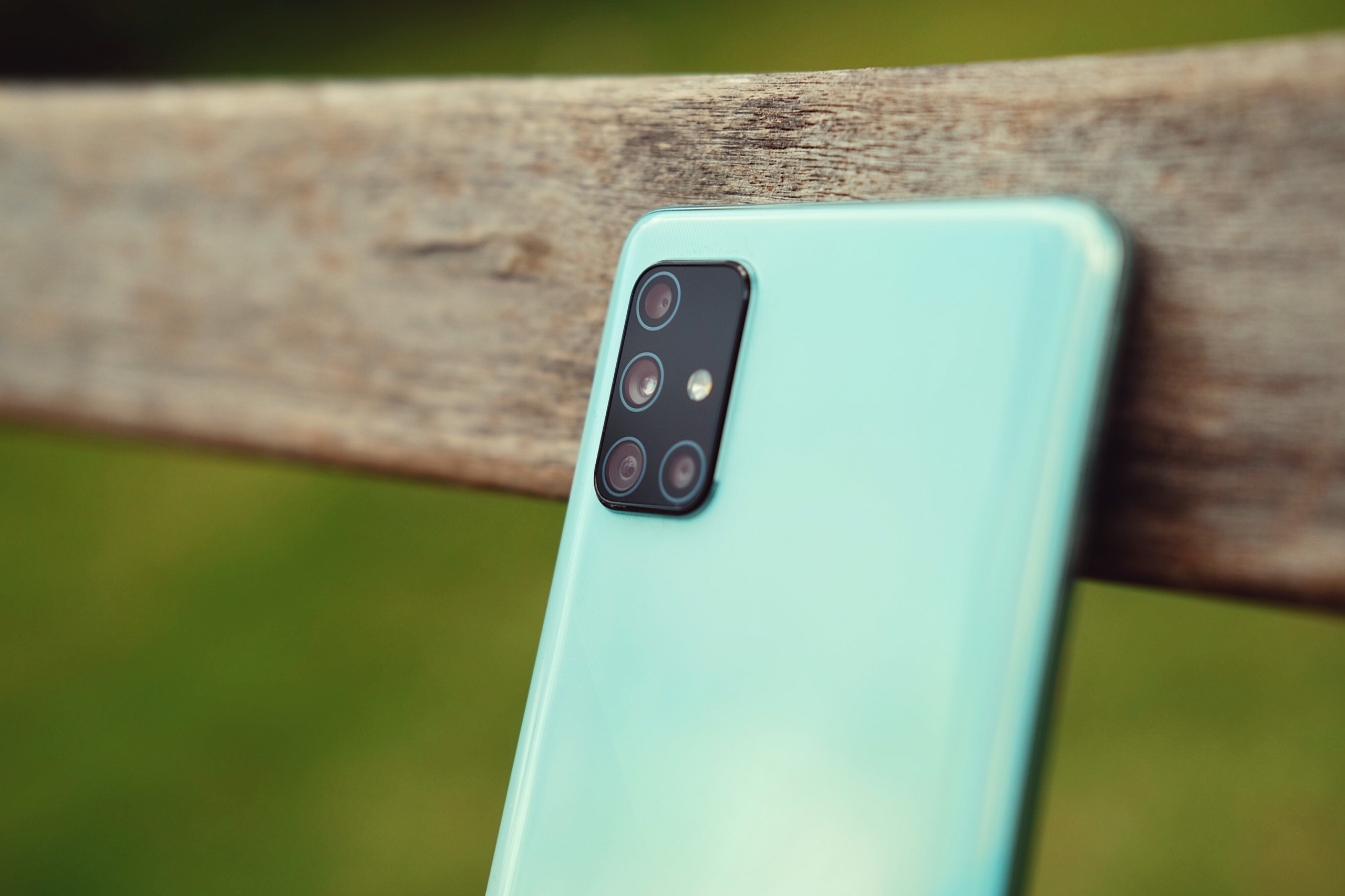 Samsung Galaxy A71 trang bi camera macro anh 7