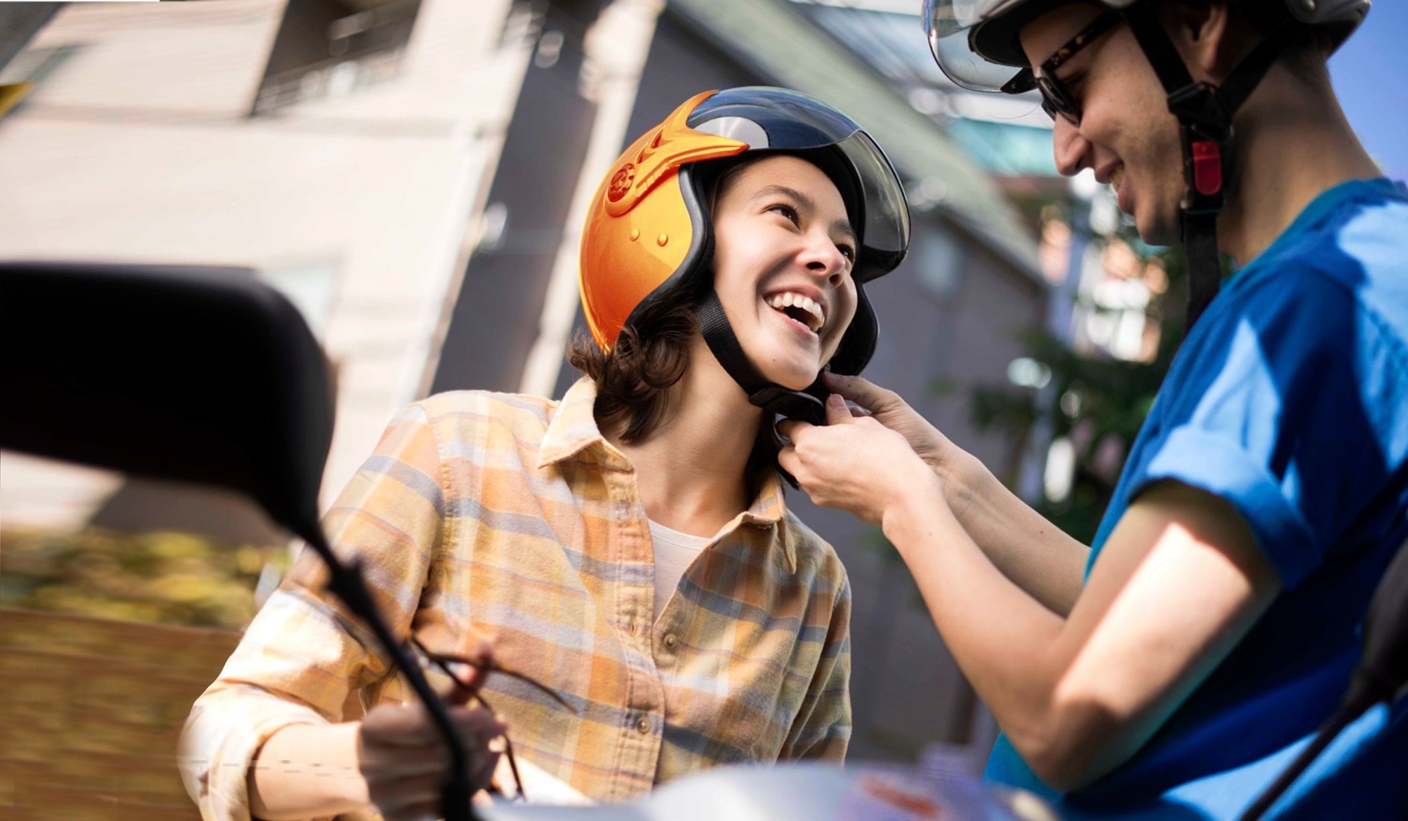 ACB bat tay FWD cung cap bao hiem online tu 99.000 dong hinh anh