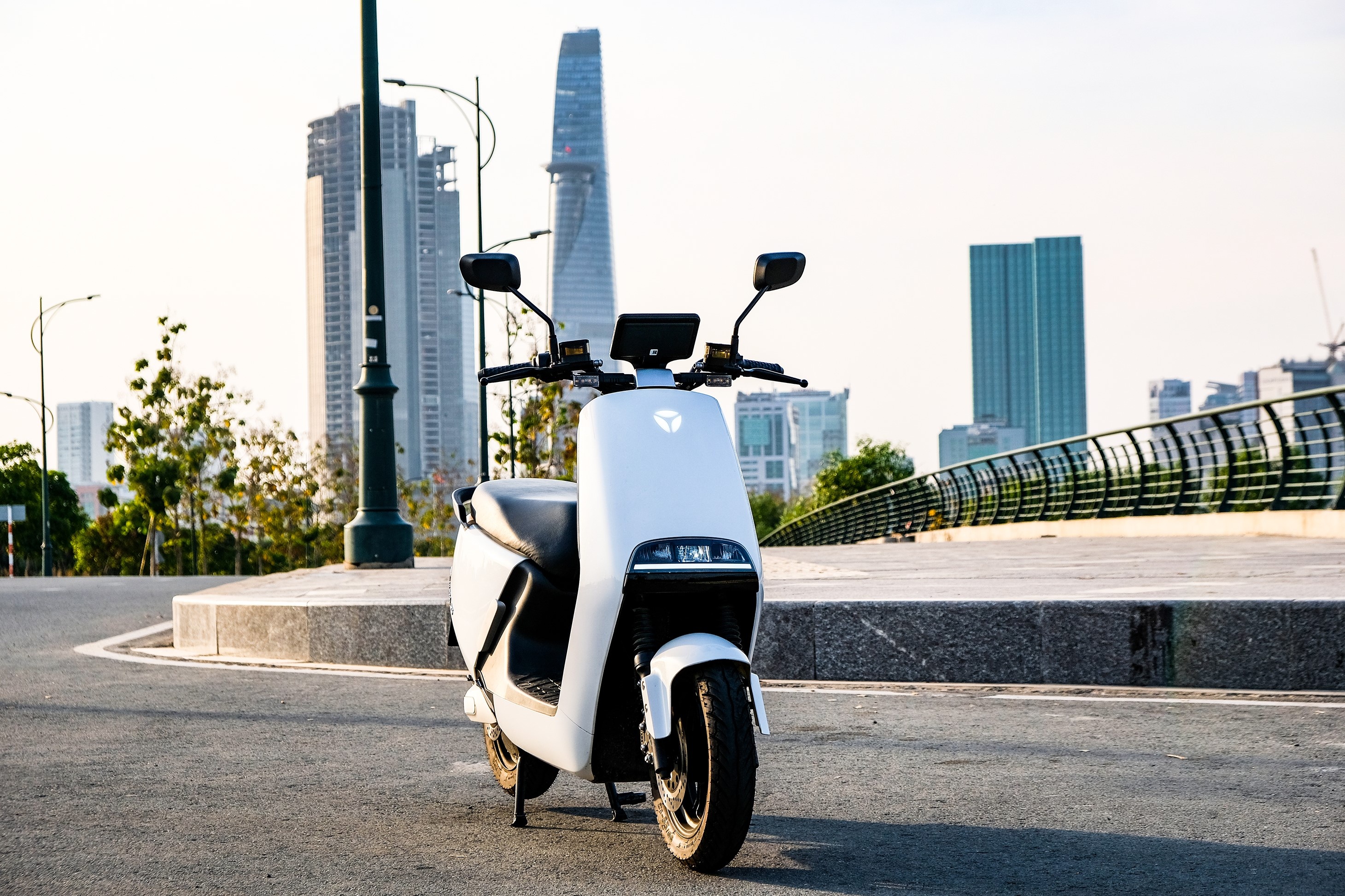 Yadea G5 - xe dien hien dai voi muc gia vua phai hinh anh