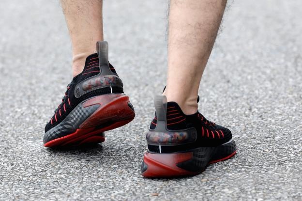 Li-Ning ảnh 3 Li-Ning anh 3