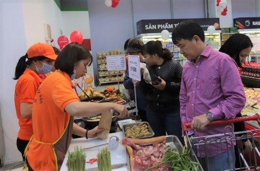 Ngai dich benh, nguoi dan thay doi thoi quen mua sam hinh anh