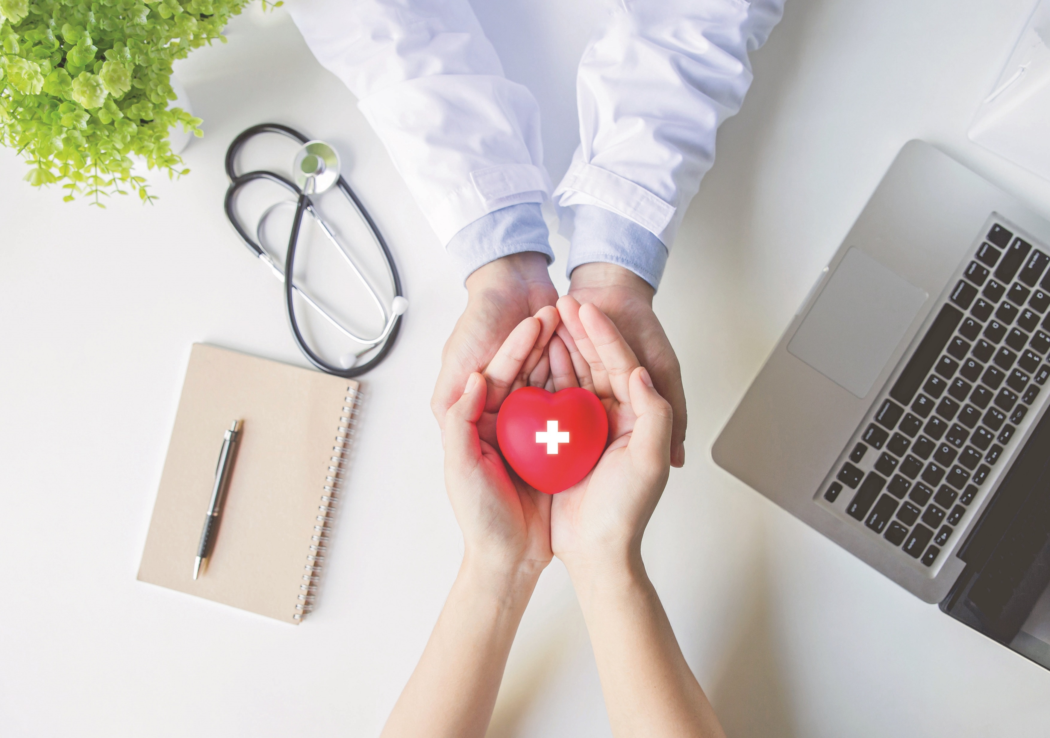 Giai phap bao hiem ho tro chi phi y te cho nguoi dung hinh anh