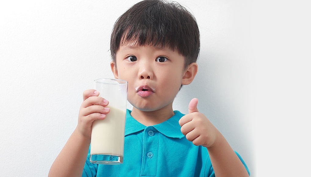 Giua mua dich, me nen lam gi de giup be tang suc de khang? hinh anh