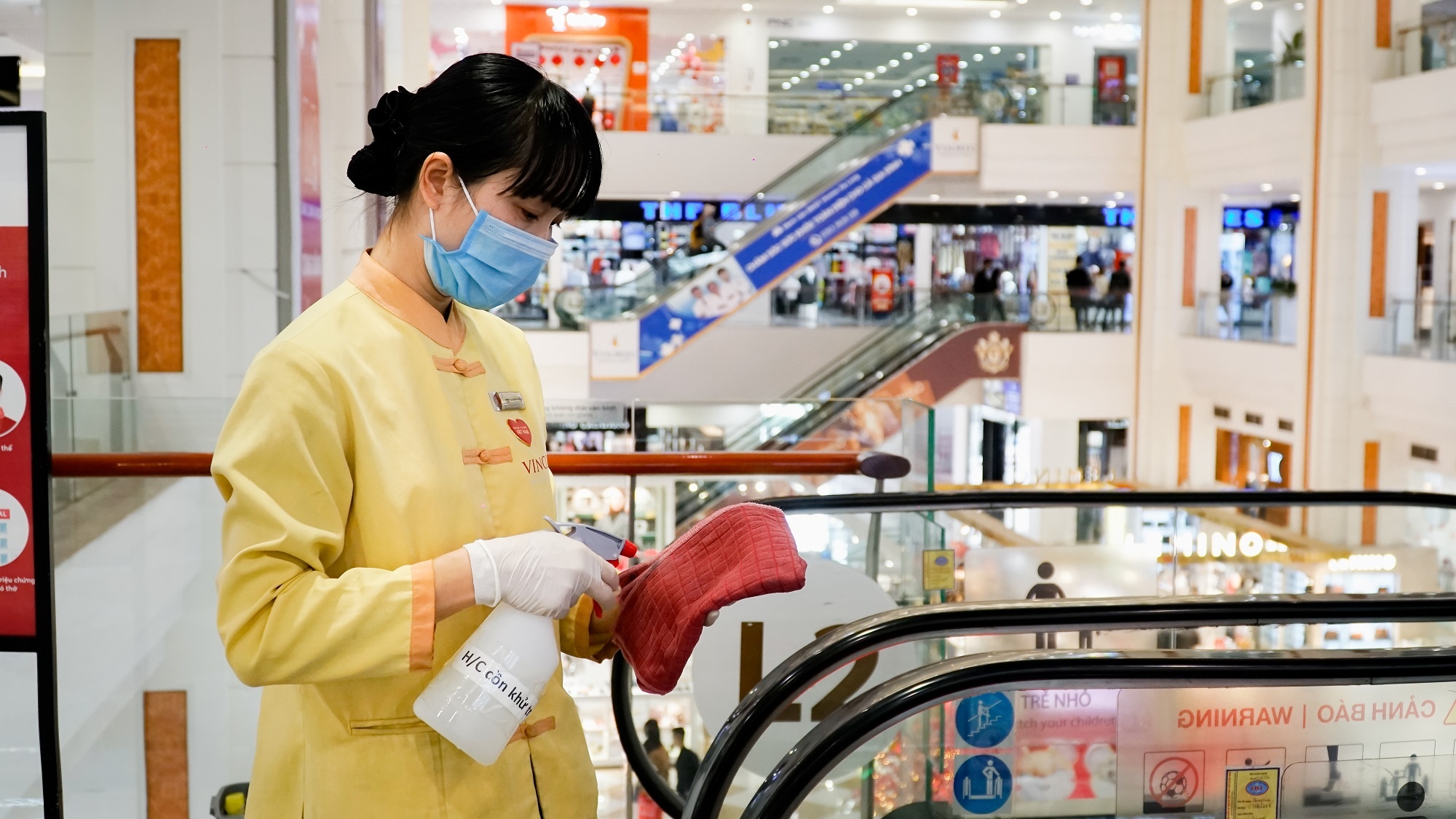 Vincom ho tro 300 ty dong cho doi tac bi anh huong Covid-19 hinh anh