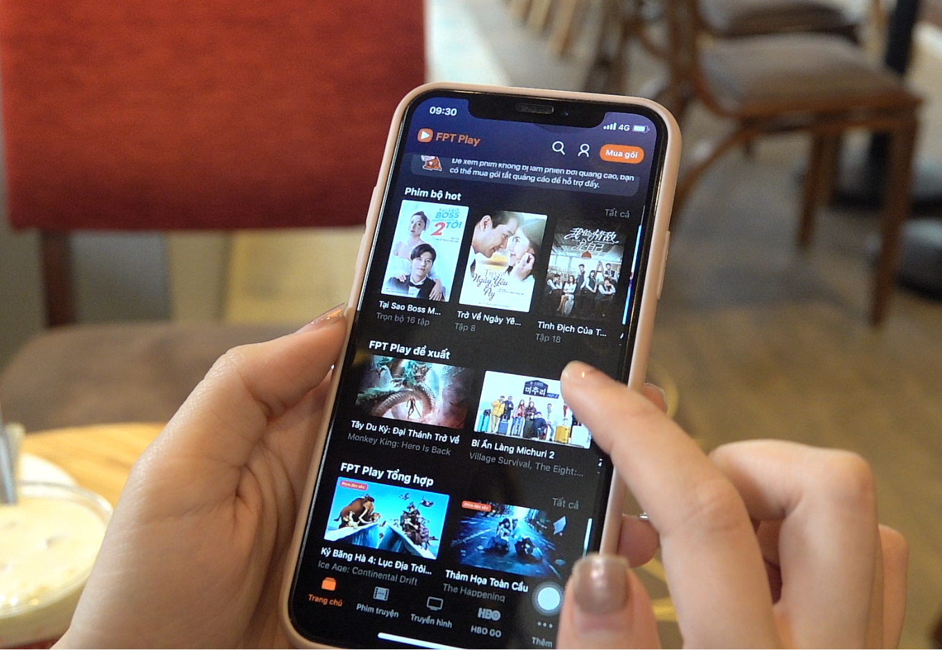 Nguoi cach ly Covid-19 tai ky tuc xa FPT duoc xem phim online mien phi hinh anh