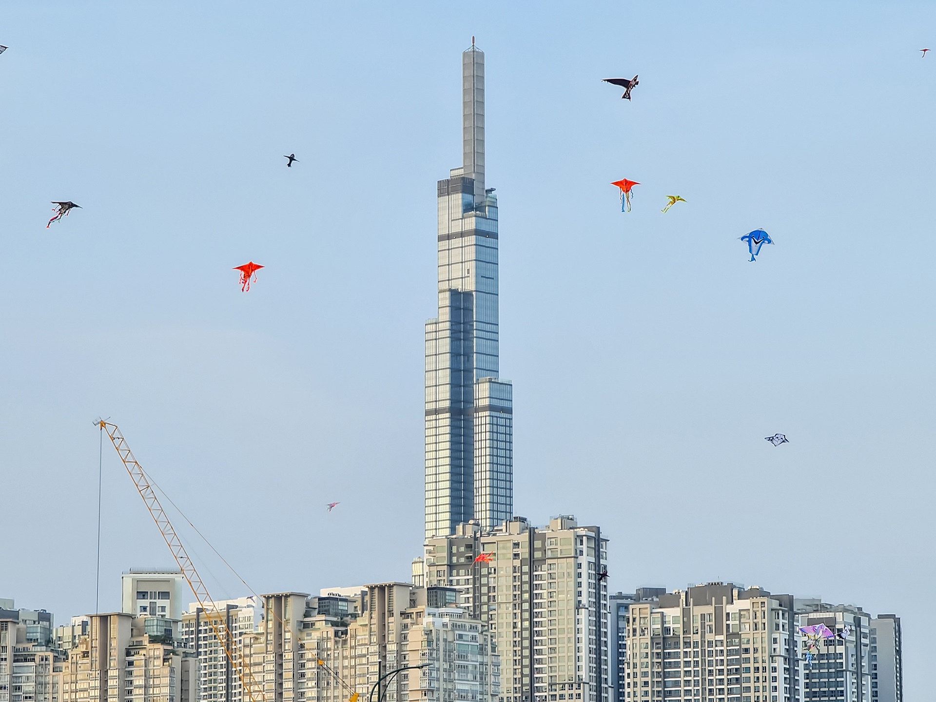 Ngam nhin nhung dieu chua thay o TP.HCM qua lang kinh moi la hinh anh