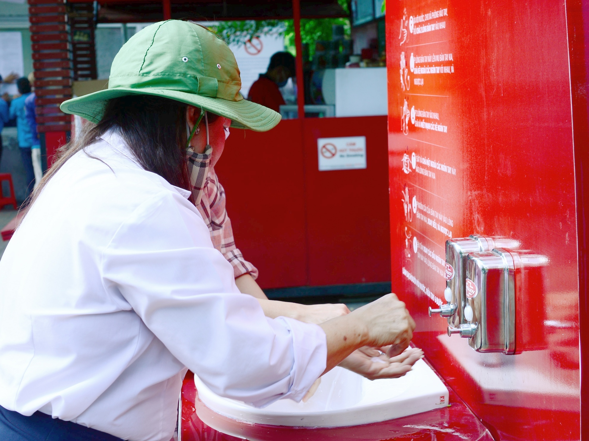 tram rua tay gia chien,  Chi Pu anh 6