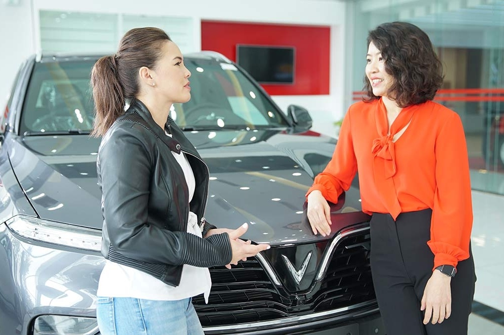 Discovery bat ngo tung trailer phong su ve VinFast hinh anh