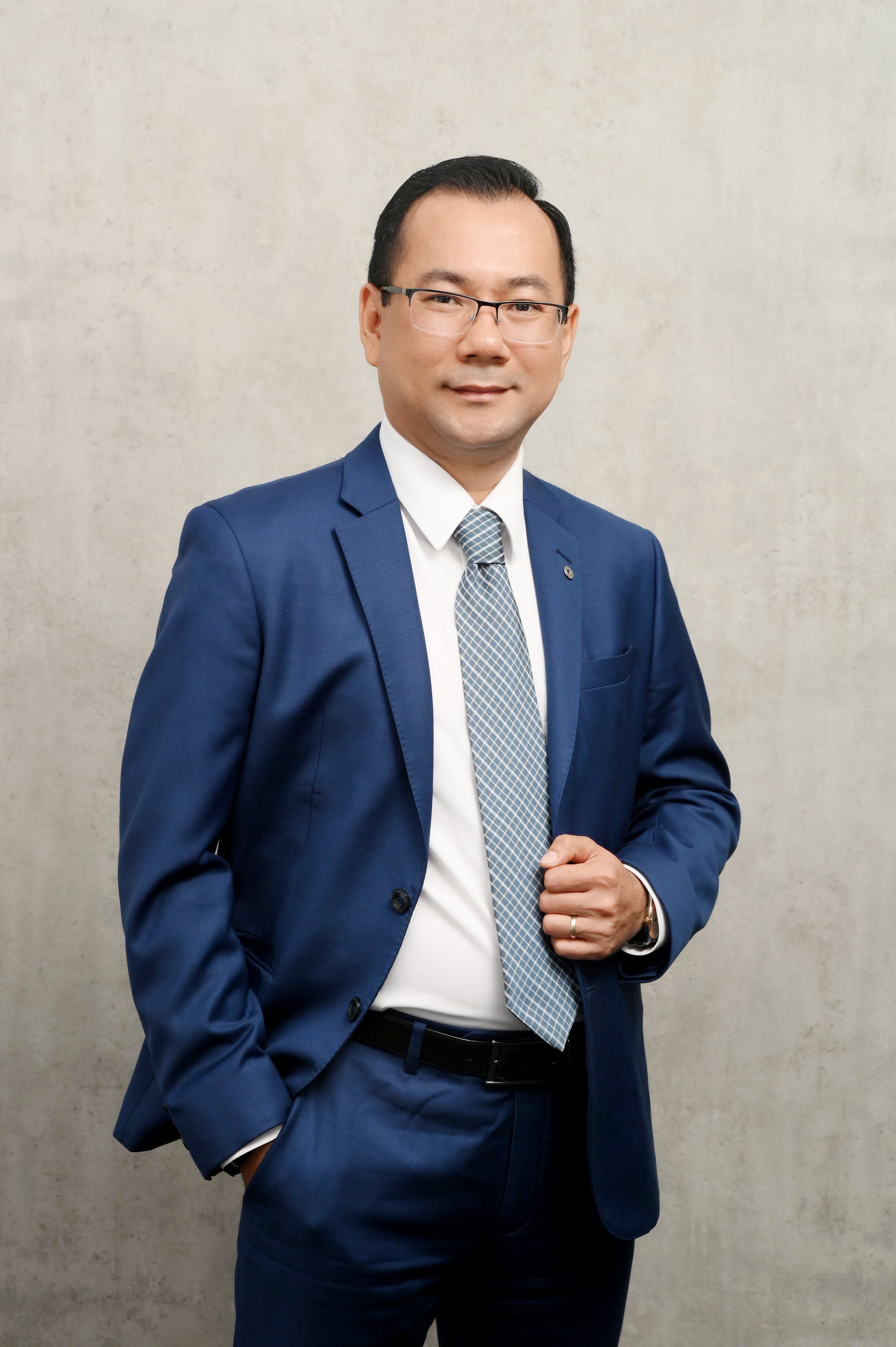 Schindler Viet Nam anh 2